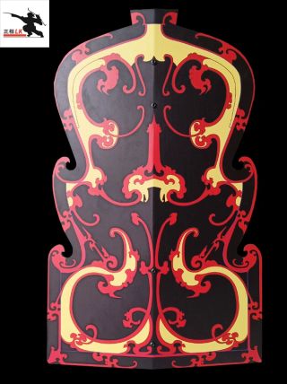 Double-Hook Shield by LK Chen