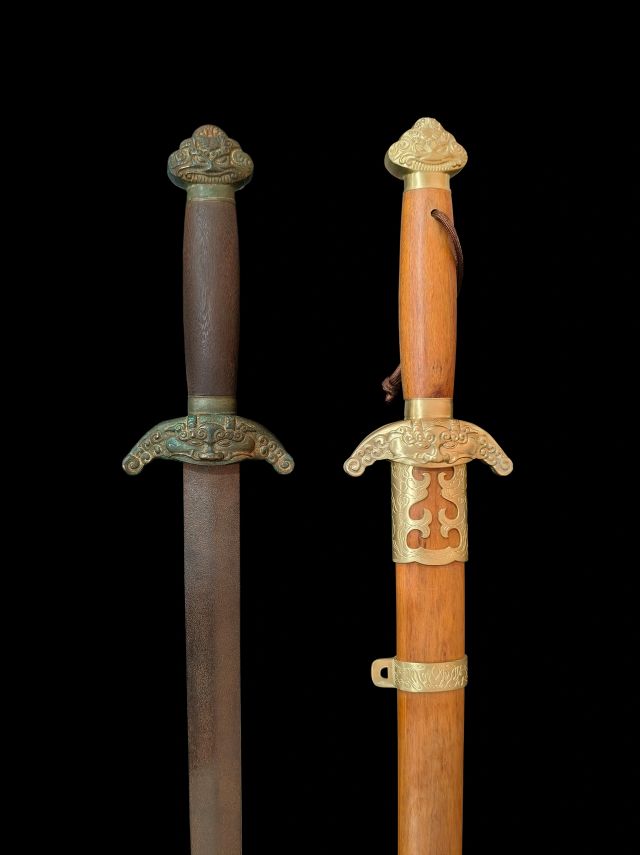 Yazi Tiger Longquan Cutting Jian made by LK Chen